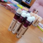 CORRECTOR CON ESPONJA SANIYE