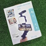KIT VLOGGING CON TRIPIE LUZ LED Y MICROFONO AY49