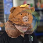 ALMOHADA DE VIAJE DE PERSONAJES CON GORRO (UX723)